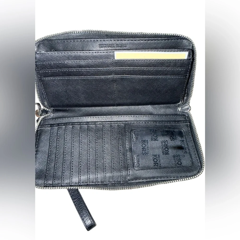 Michael Kors Jet Set Travel zip around Saffiano black leather Continental wallet